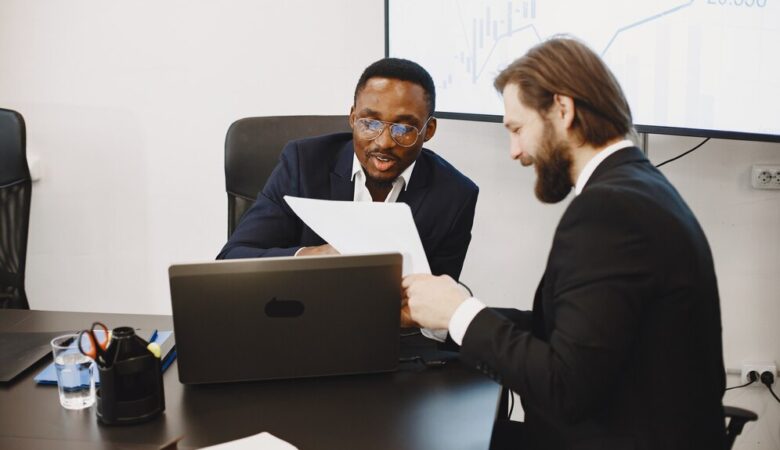 Dowell & Jones advises a leading investment bank in raising K50 billion debt for its public sector client to be injected as equity in a project SPV.